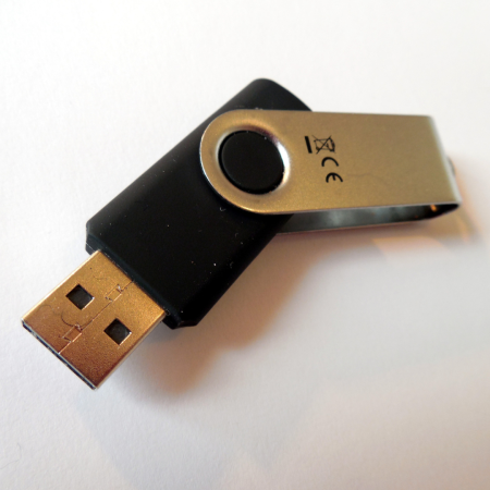 disk on key